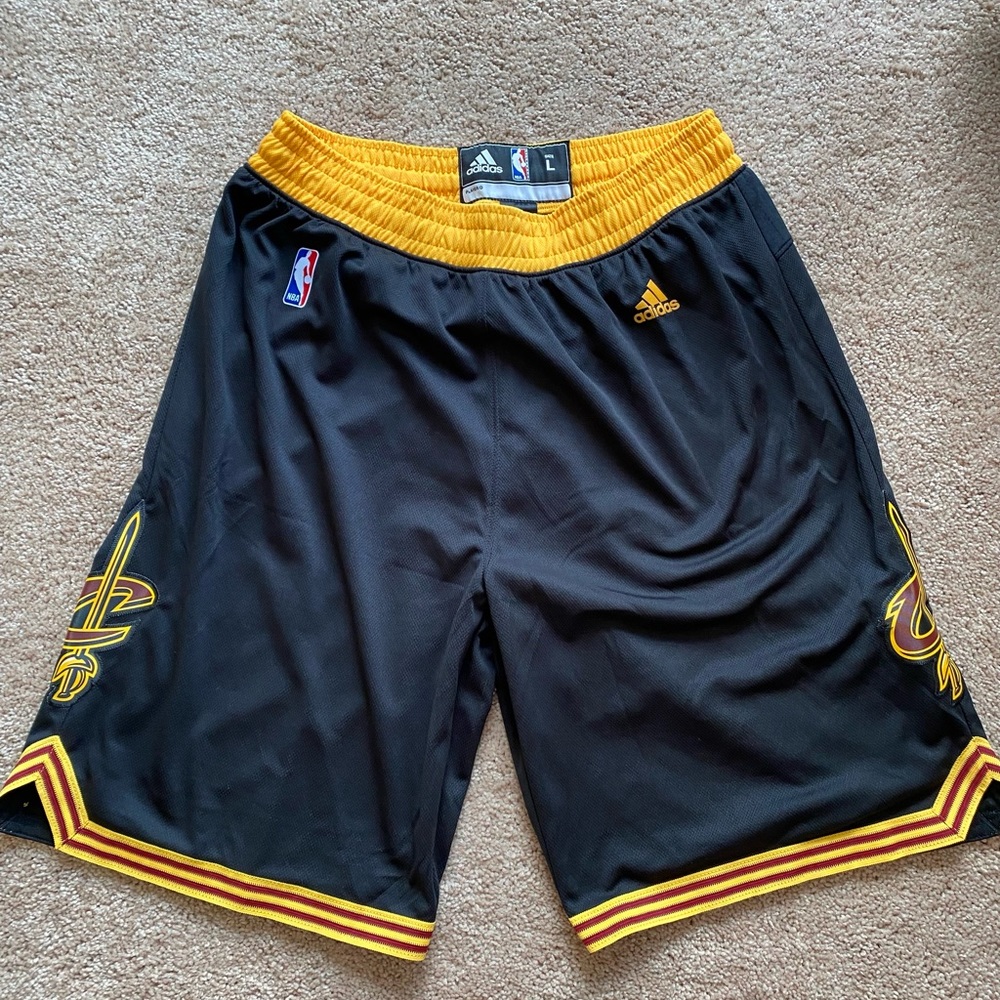 Cleveland Cavaliers Black Adidas Shorts Large